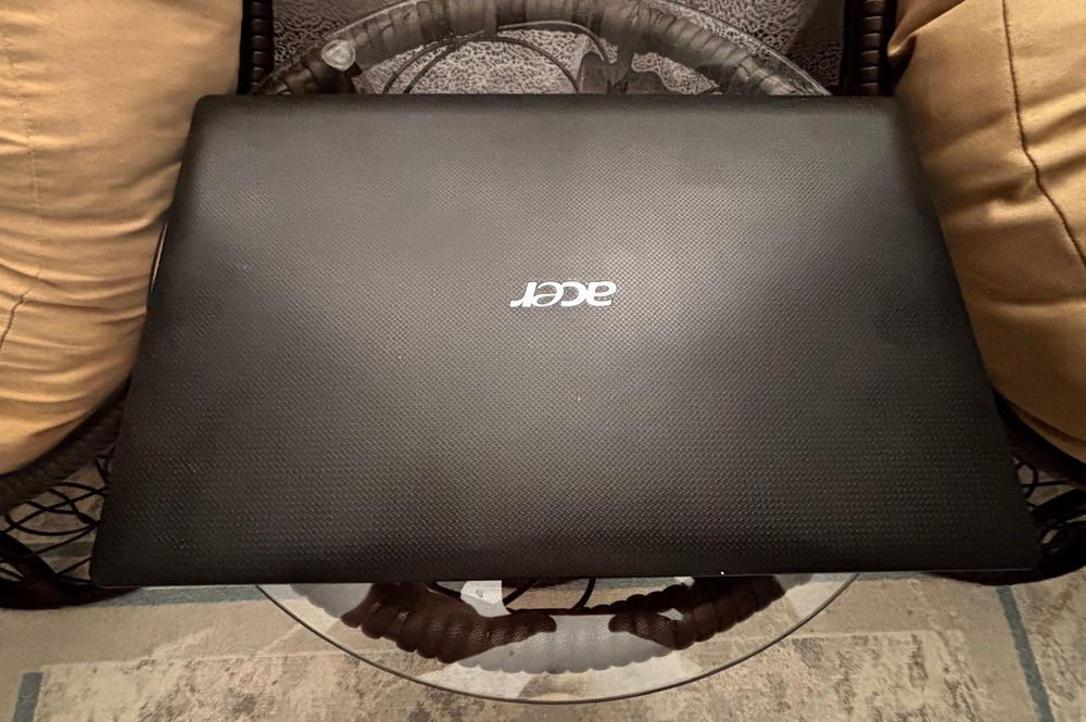 Продам б.у ноутбуки