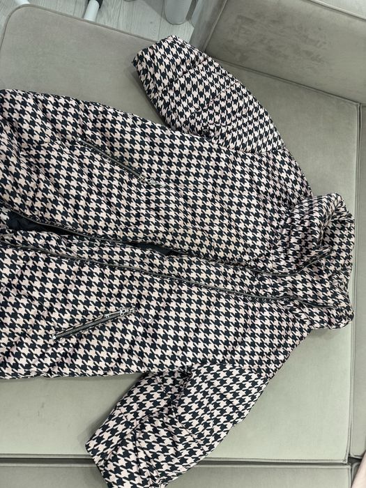 Продам куртку в ноаом состоянии