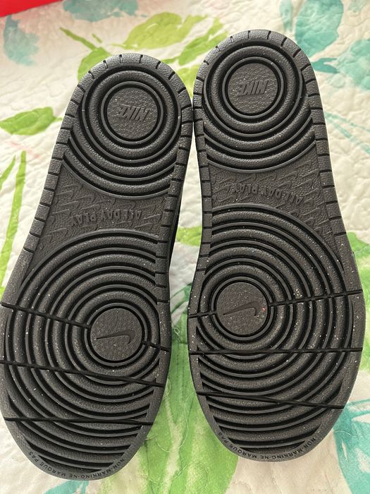 Продавам кецове Найк