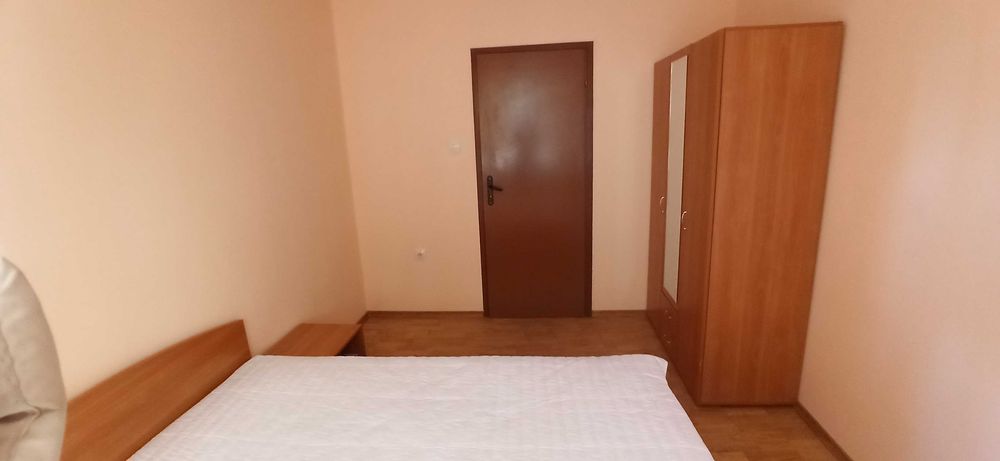 Под наем 3-стаен Коматевски възел