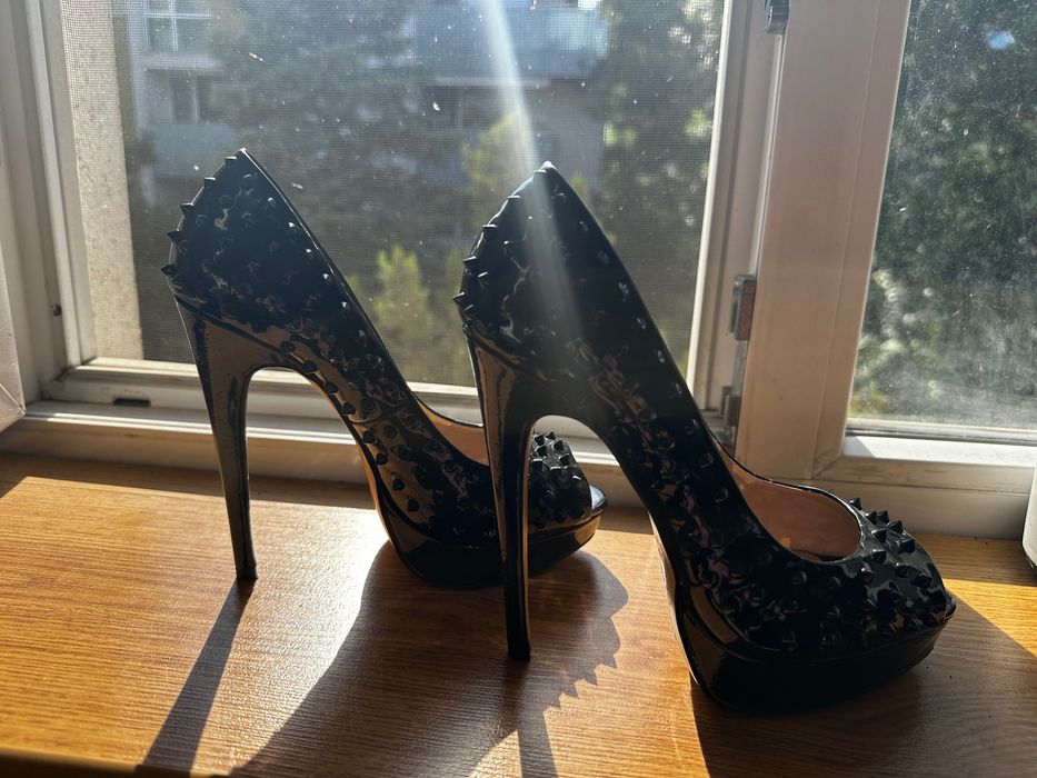 официални ток обувки ALDO