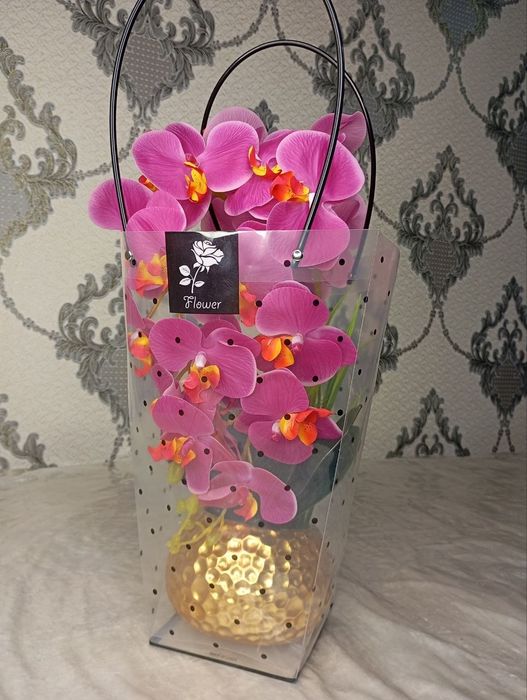 Dekerativniy gullarimiz sotiladi zakazgayam yasab beramiz