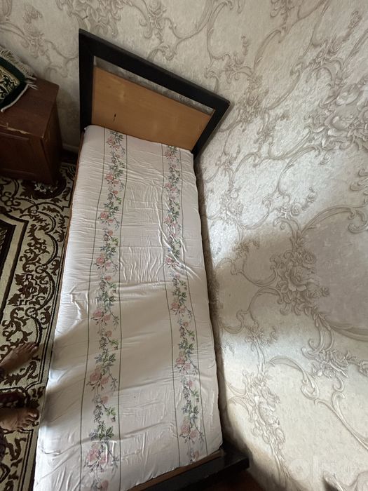 Продаётся односпальняя кровать  по очень низкой цене