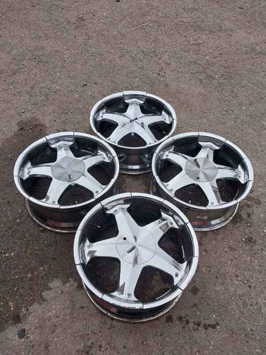 Диски R20 на внедорожник Infiniti.