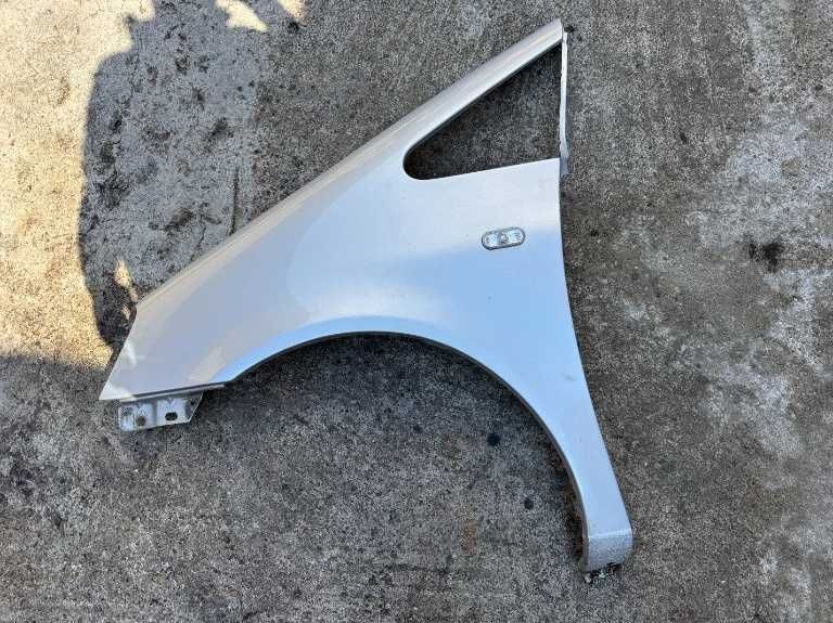 Aripa Stanga Fata Ford Galaxy 2000-2006