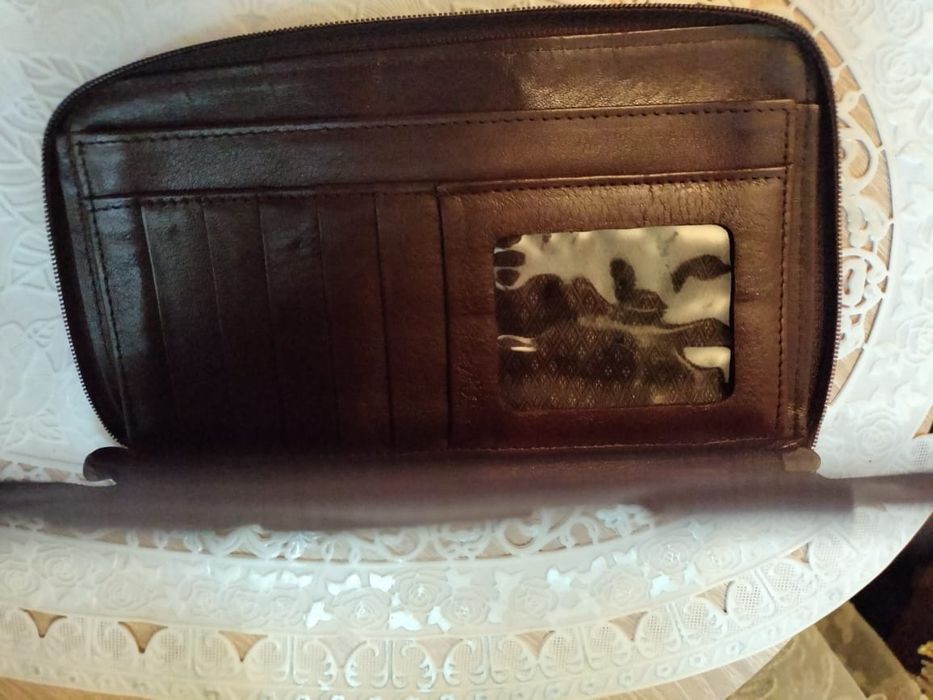 Портмоне продам. Новое. Кожзам