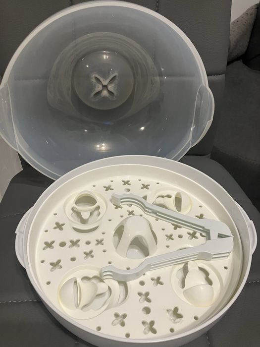 Парен стерилизатор за бебешки шишета Нук