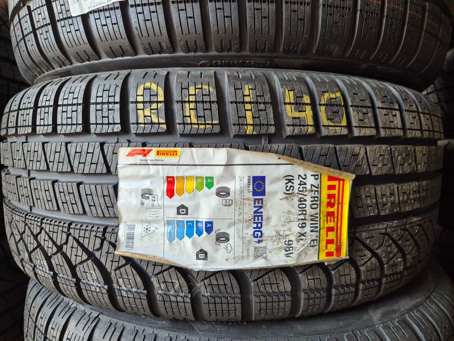 4 Anvelope de IARNA - 245/40/19 - 275/35/19 - PIRELLI P-ZERO Winter * - NOI - DOT 2024
