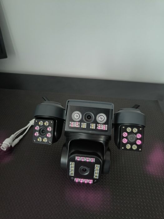 Cameră Supraveghere cu 4 Lentile Wifi