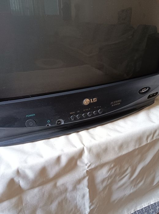 Продается телевизор ,цыетной