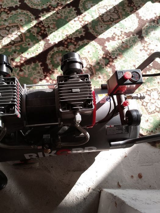 Kompressor 50 litr 100$