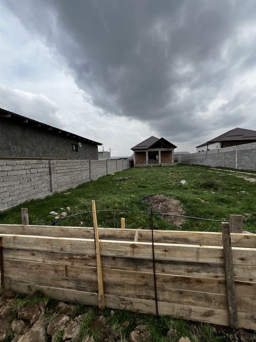 Продается дом ( не достроенный)