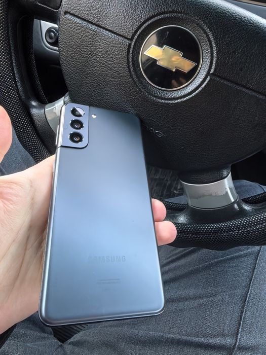 Samsung s21 8/128