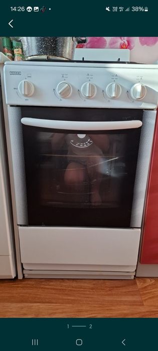 Продам газ плиту