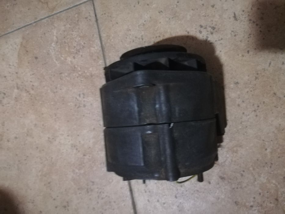 Alternator 24 V   pt.diferite utilaje