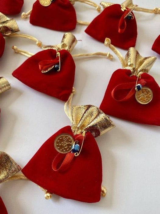 Аксесоари и украси за къна( хена)