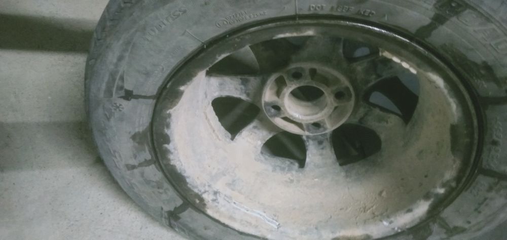 Шина  балон с  диском