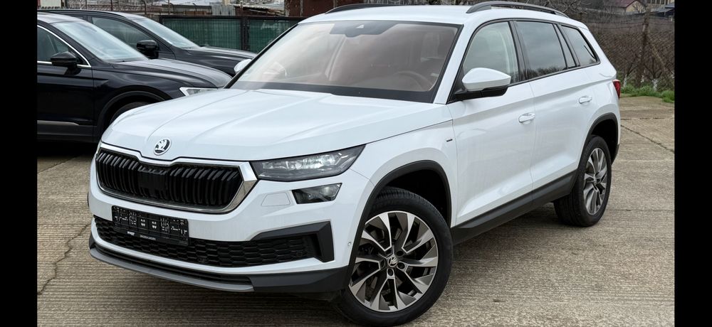 SKODA KODIAQ=2022=2.0=200CP=E6=Automat=4x4=Camera=Ful Led=Distonic=Line Side Asist=Bord Virtual=Pilot=Coputer=Clima=Incalzire Scaune=Impecabila=
