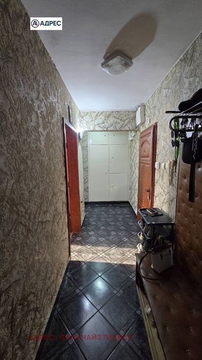 Продава се Тристаен апартамент в Плевен, Идеален център - 72 кв.м за 1598 €/кв.м - Снимка #6