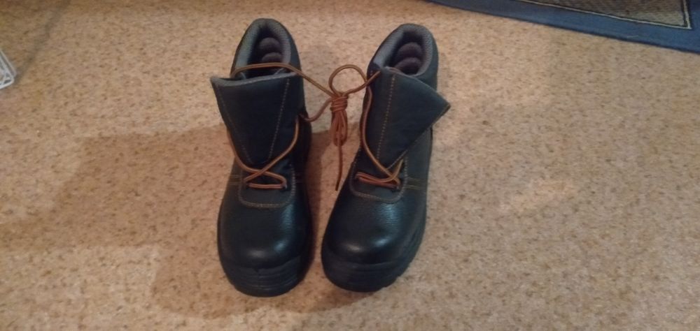 Продам ботинки. Новые