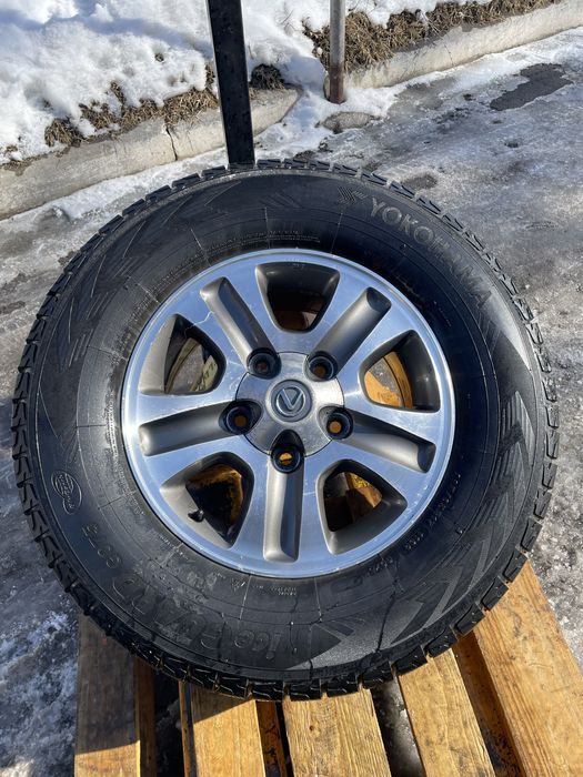 Диски с зимними колесами