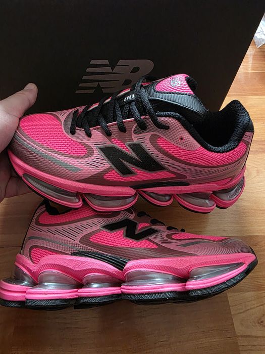 Adidasi New Balance 2000