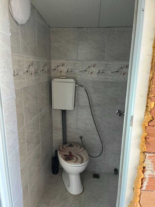 Продава къща в с.Прибой област Перник.