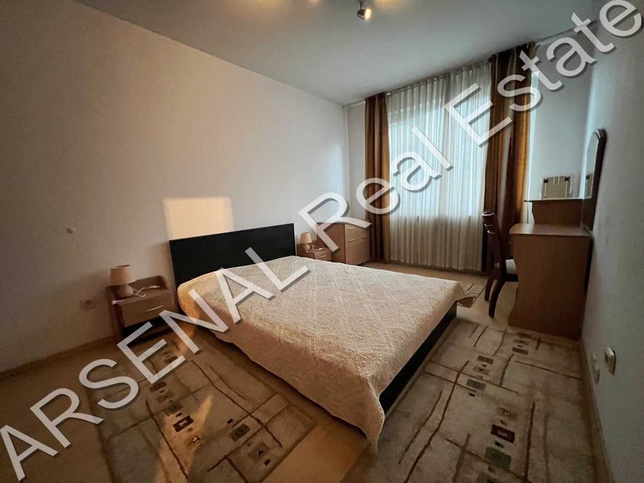 Дава се под наем Тристаен апартамент в София, Лозенец - 130 кв.м за 797.64 € - Снимка #4