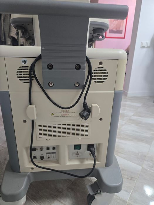 Продам УЗИ аппарат с 4 датчиками