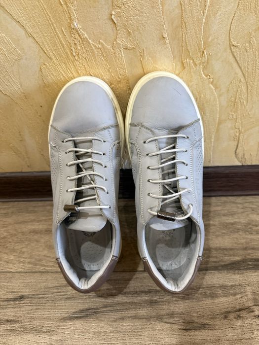 Продам детскую обувь на мальчика