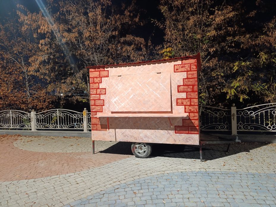 Фуд трак. . Бутка.. кафе на колесах.. Автолавка.