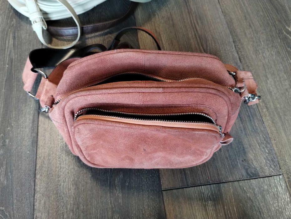 Дамски чанти от естествена кожа.