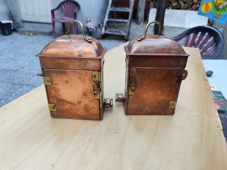 Чифт месингови навигационни фенери (ляв и десен борд)