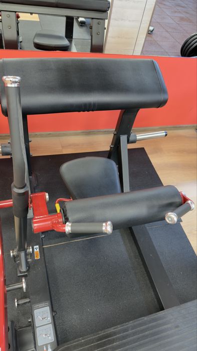 Фитнес уред Машина за Хип Тръст