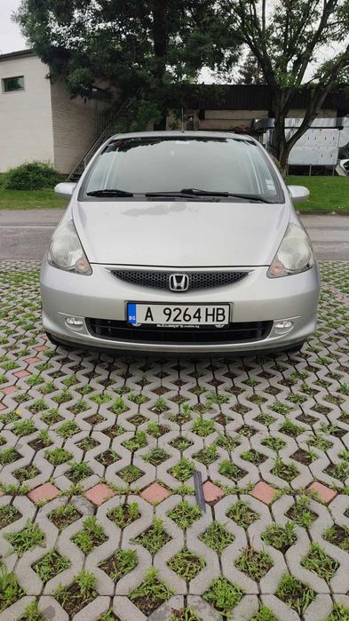Автомобили под наем , рентакар
