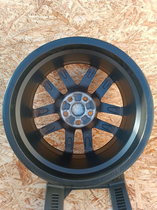 Продам комплект дисков Lexus R18