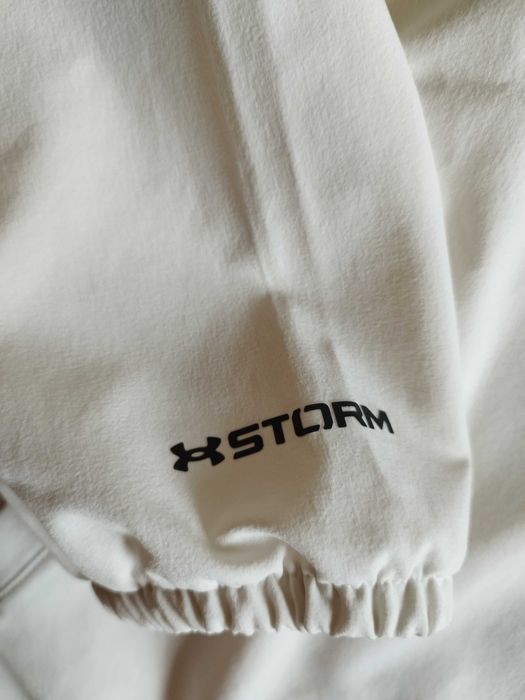 Under armour storm jacket   M/L