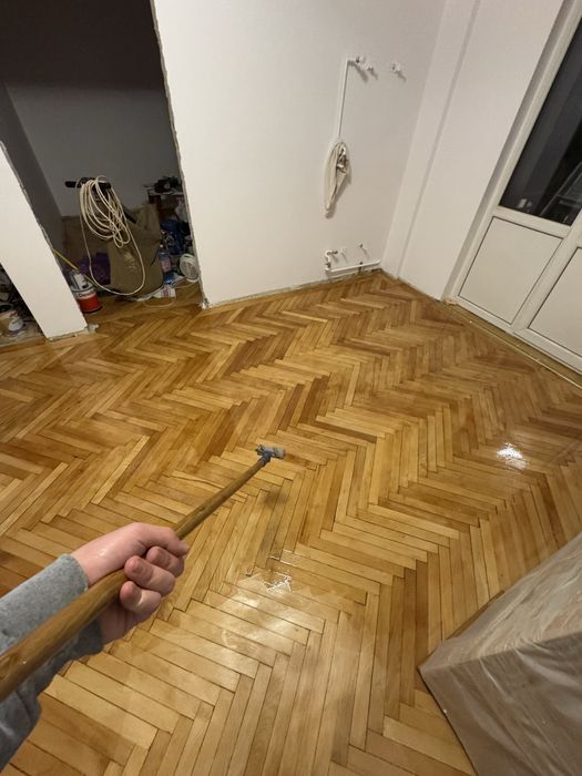 Scara parchet Reconditionare slefuire raschetare