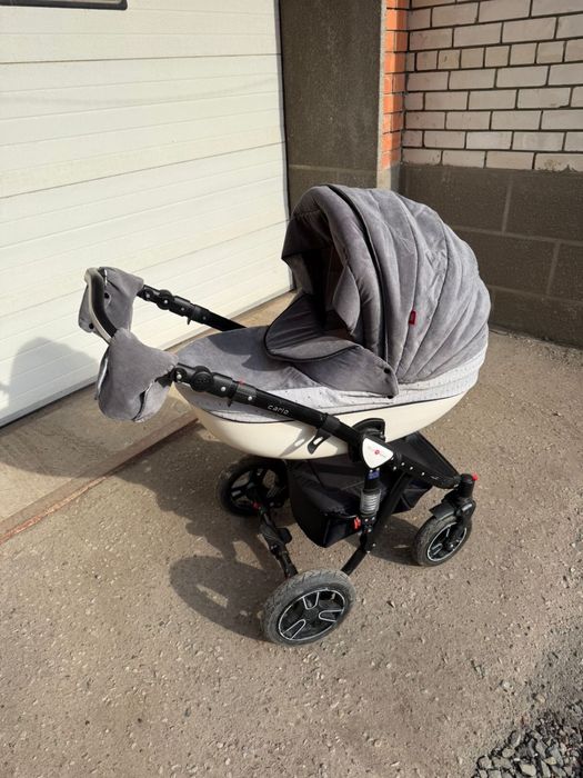 Продам коляску 2 в 1. В сером цвете