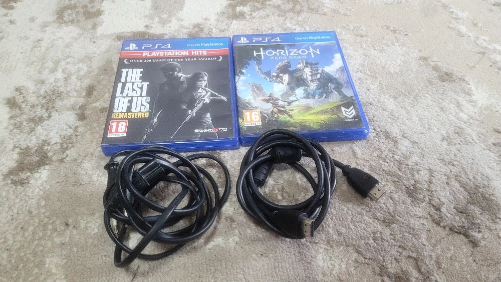 PS 4 slim de vanzare ușor negociabil