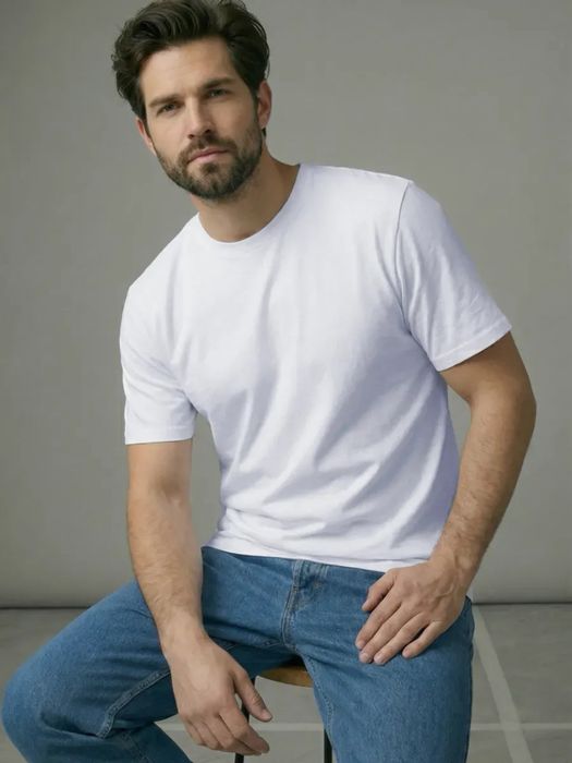 Optom futbolka sotiladi