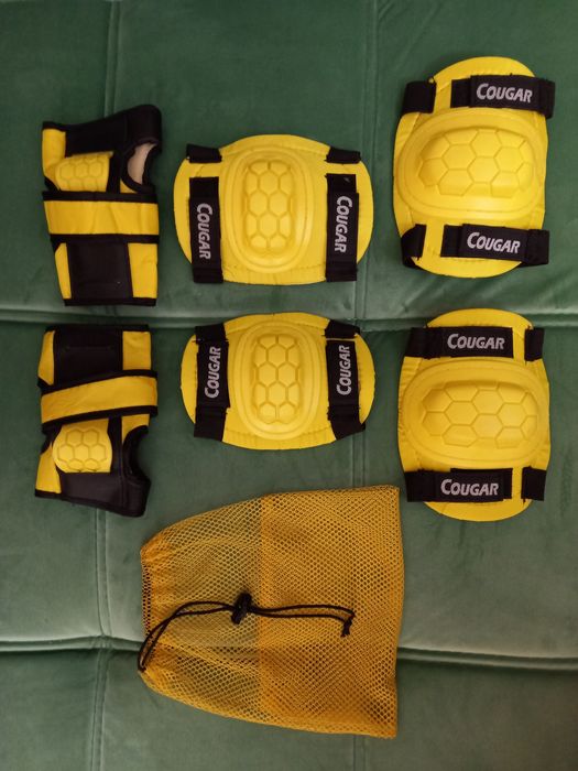 Роликовые коньки фирмы ,,Cougar,,  р.38-41.