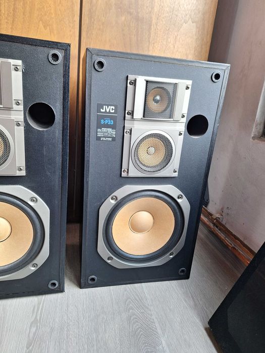 BOXE JVC S-P 33  in stare perfecta de functionare