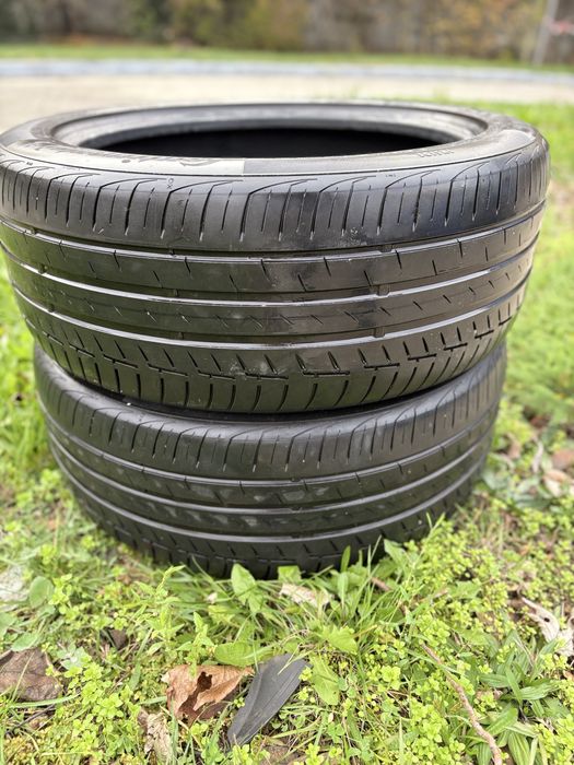 Vând 2 anvelope de vară Continental-400 lei ambele