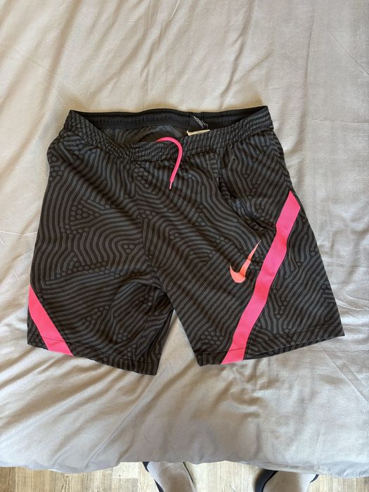 Nike/adiddas дрехи