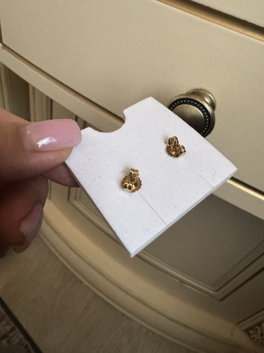 Гвоздики с жемчугом Majorica