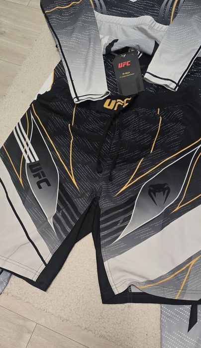 Продам Рашгард UFC Venum