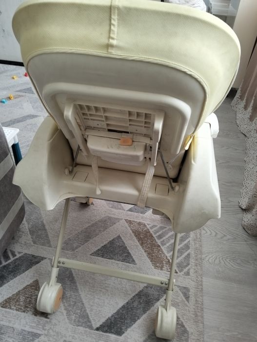 Продается стол для кормления