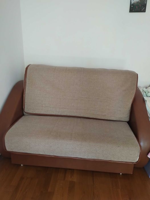 Mobila tineret cu pat inclus.