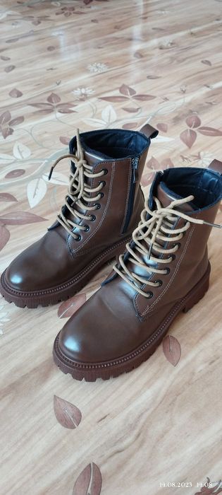 Продам: Ботинки.  ...